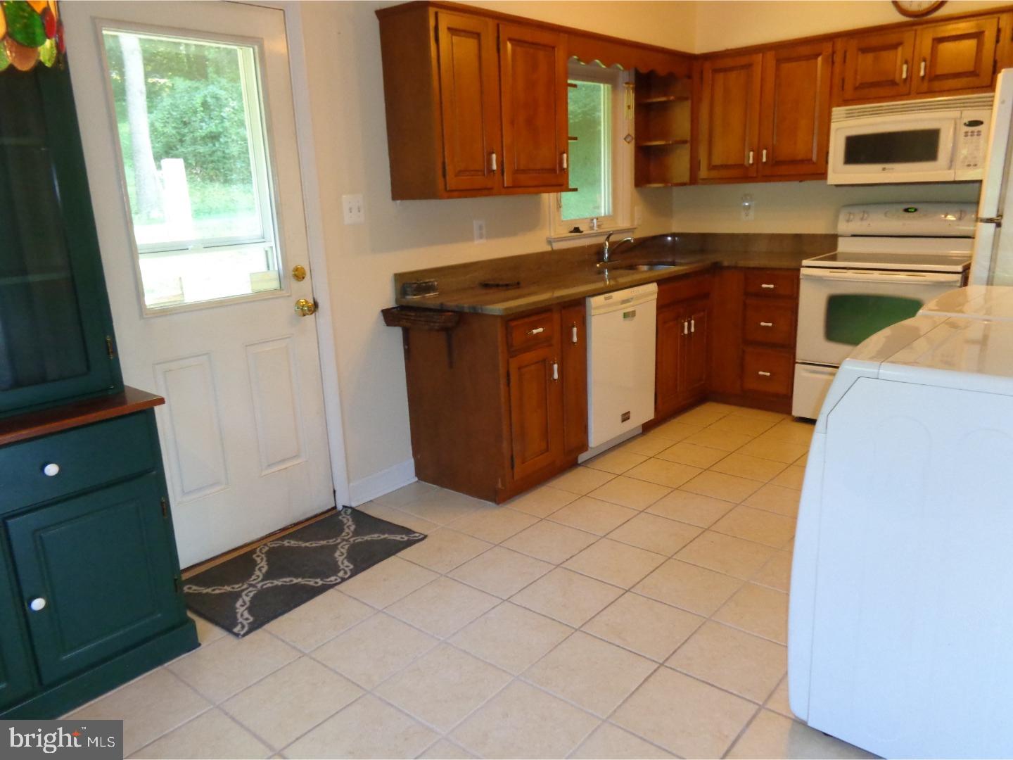 136 Neal Road Coatesville, PA 19320 - Photo 4 of 18 Gallery Image 4
