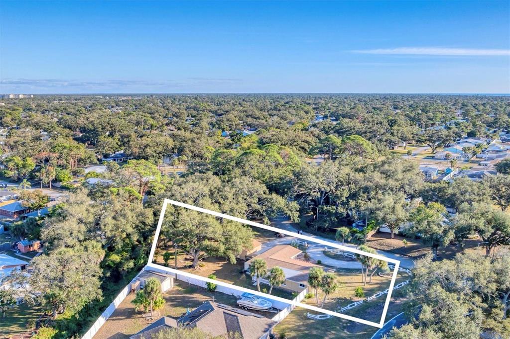 2745 Arrowhead Road Venice, FL 34293 - Photo 3 of 57