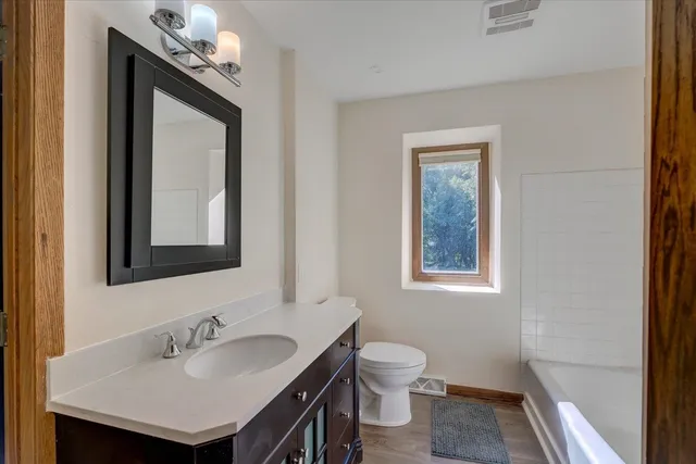 $799,900 | 7857 Schaller Road, Verona, WI 53593