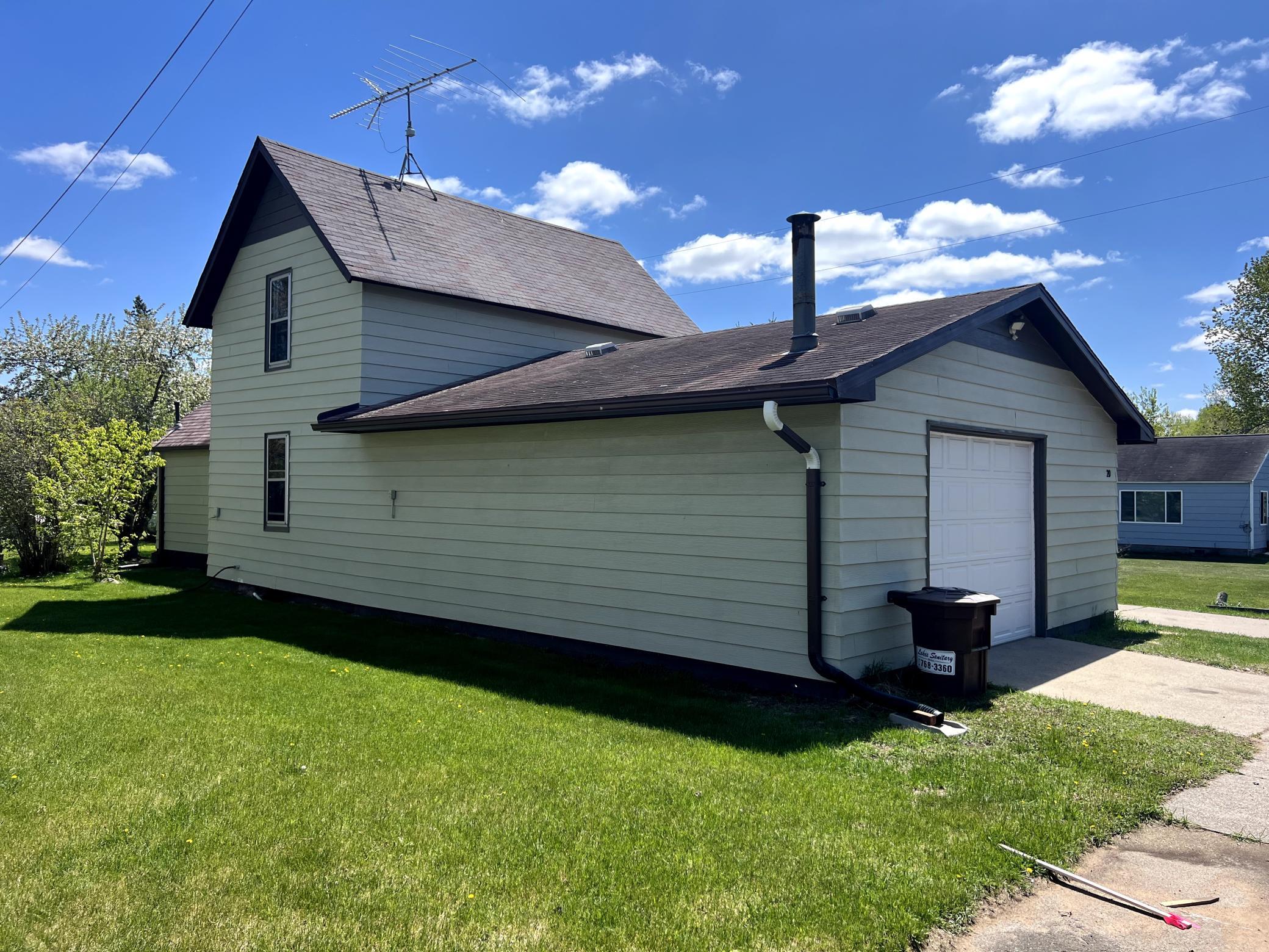 20 South Main Street McGregor, MN 55760 - Photo 6 of 35