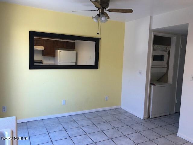 208 North R Street Lompoc, CA 93436 - Photo 7 of 22 a view of a microwave