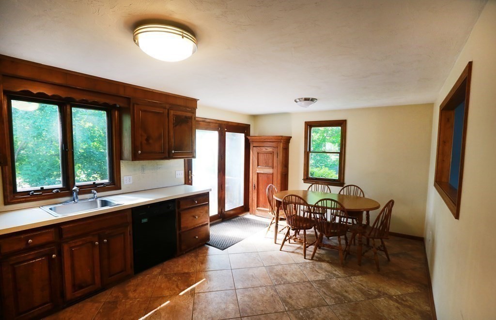 5 Yoke Road, Unit 5 Bridgewater, MA 02324 - Photo 8 of 18 Gallery Image 8