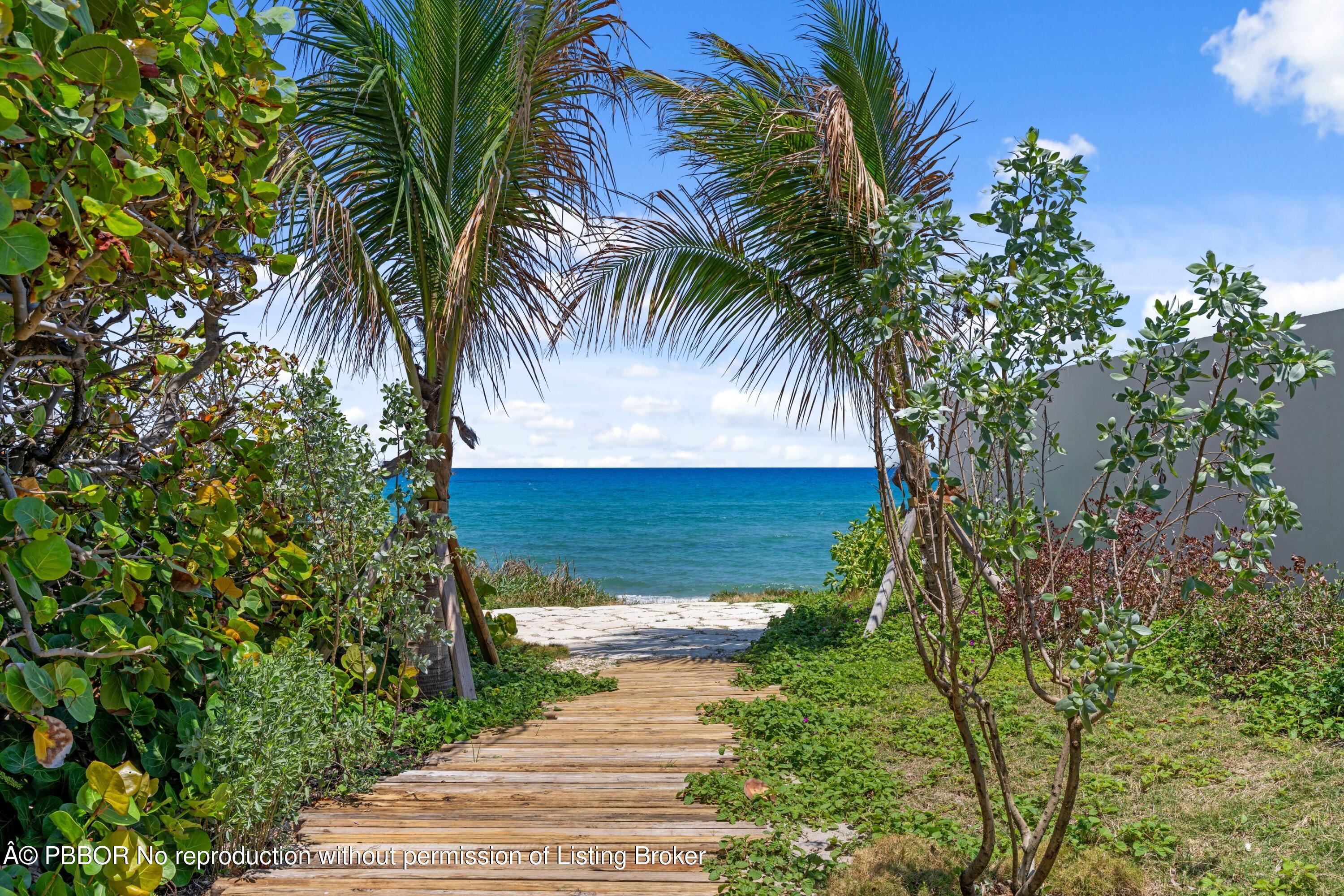 112 Algoma Road Palm Beach, FL 33480 - Photo 8 of 9 a view of a yard