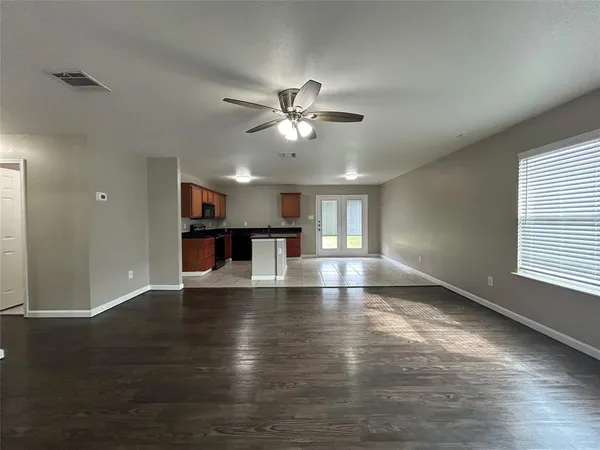 $1,895 | 2153 Benning Way, Fort Worth, TX 76177