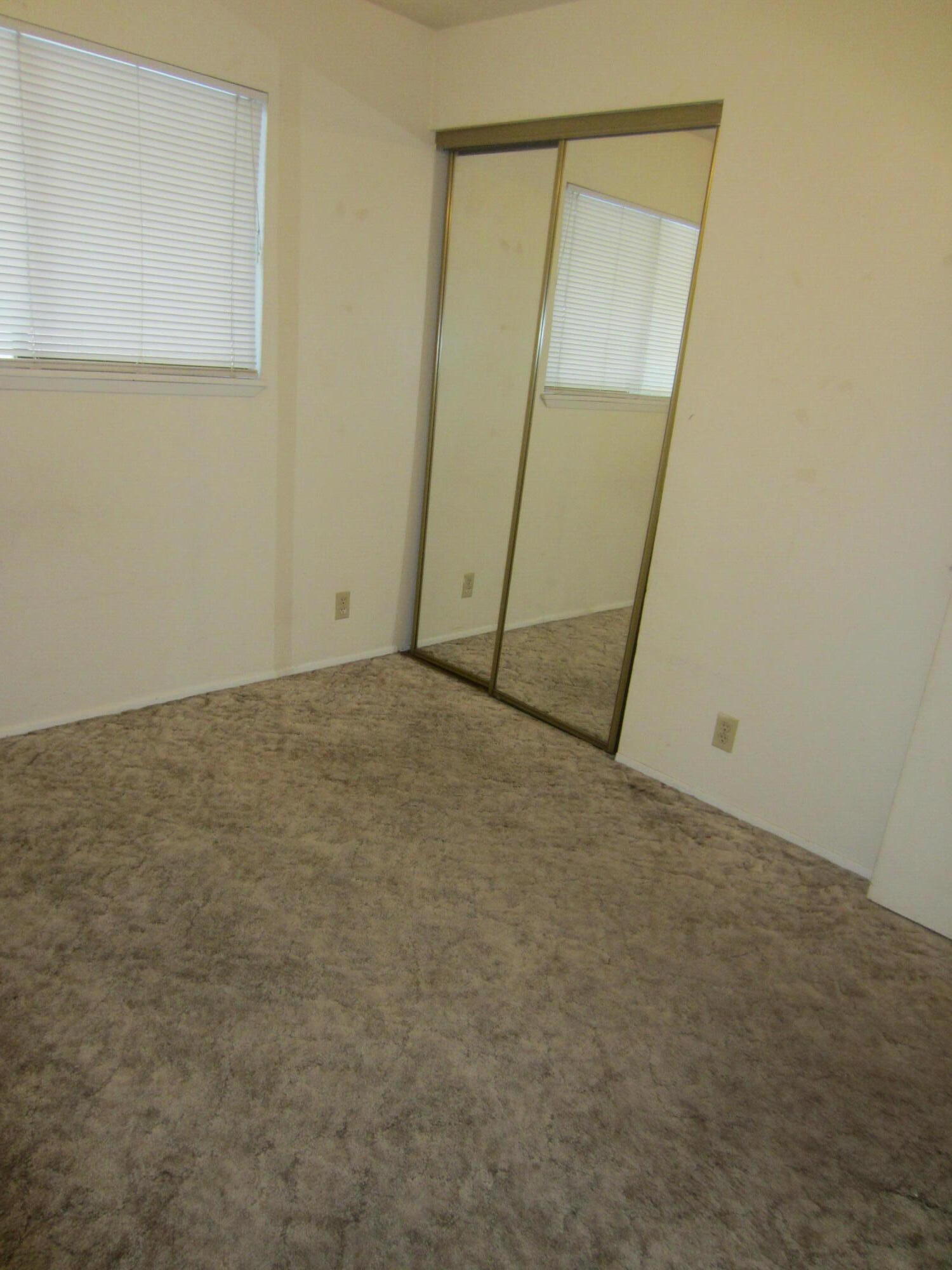 1827 Northeast Wells Acres Road Bend, OR 97701 - Photo 10 of 32 Bdrm 1