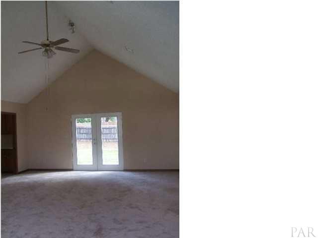 725 Valley Ridge Way Pensacola, FL 32514 - Photo 4 of 9 New Carpet & Fresh Paint Throught The House.