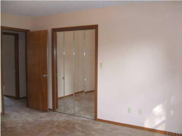 725 Valley Ridge Way Pensacola, FL 32514 - Photo 8 of 9 Mirrored Walkin Closet