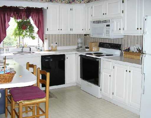 95 Briarcliffe Road Cranston, RI 02910 - Photo 3 of 5 Other.