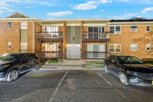 $259,000 | 528 Andria Avenue, Unit 253, Hillsborough, NJ 08844