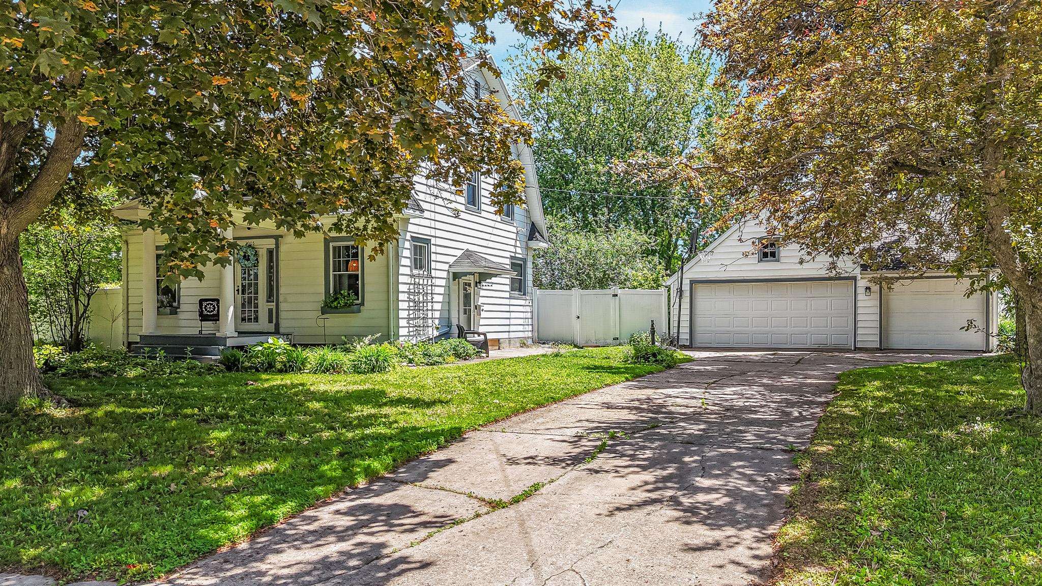 2005 East Newberry Street Appleton, WI 54915 - Photo 30 of 39