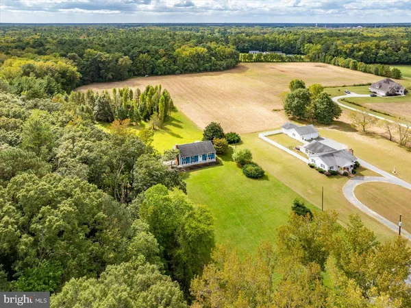 $560,000 | 31655 Morris Leonard Road, Parsonsburg, MD 21849