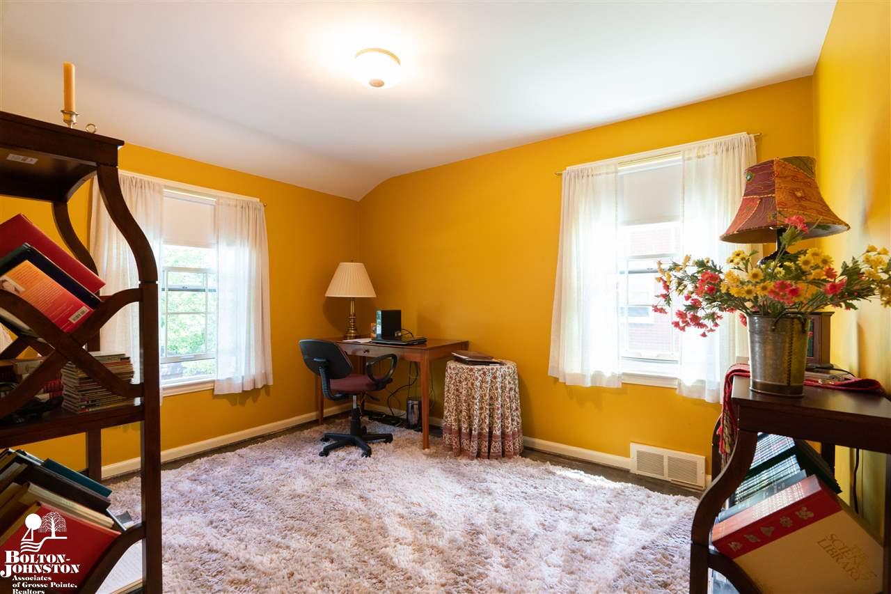 88 Handy Road Grosse Pointe Farms, MI 48236 - Photo 15 of 23