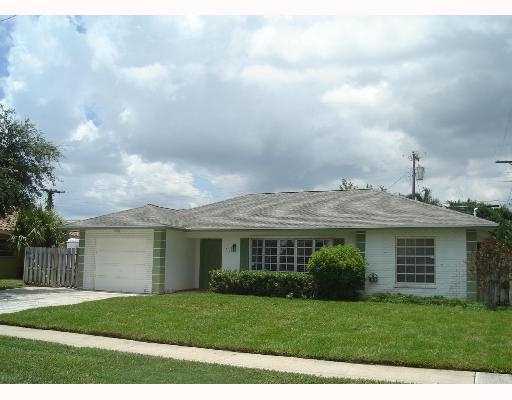915 Southwest 3rd Street Boca Raton, FL 33486 - Photo 1 of 16 Primary Photo