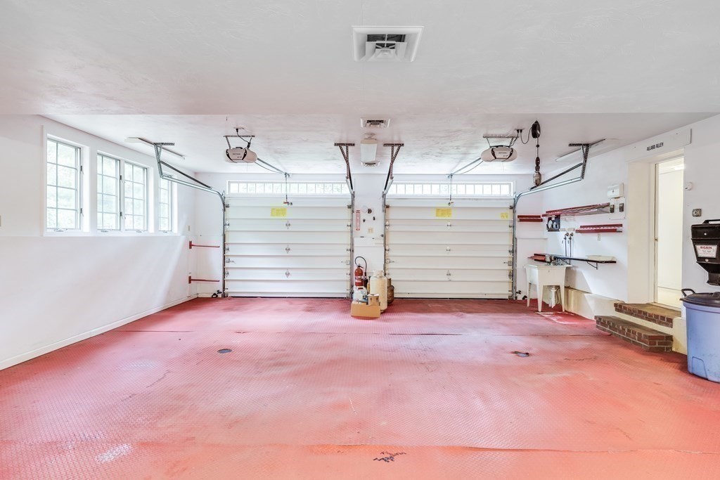 103 Dory Circle Barnstable, MA 02648 - Photo 27 of 42 an empty room with furniture and a window