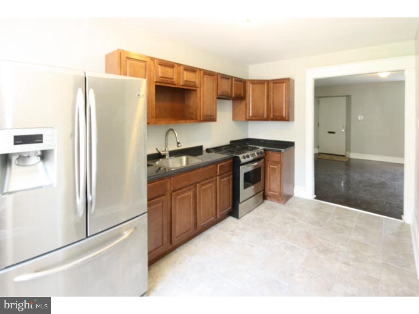 4652 Fernhill Road Philadelphia, PA 19144 - Photo 11 of 24 Kitchen