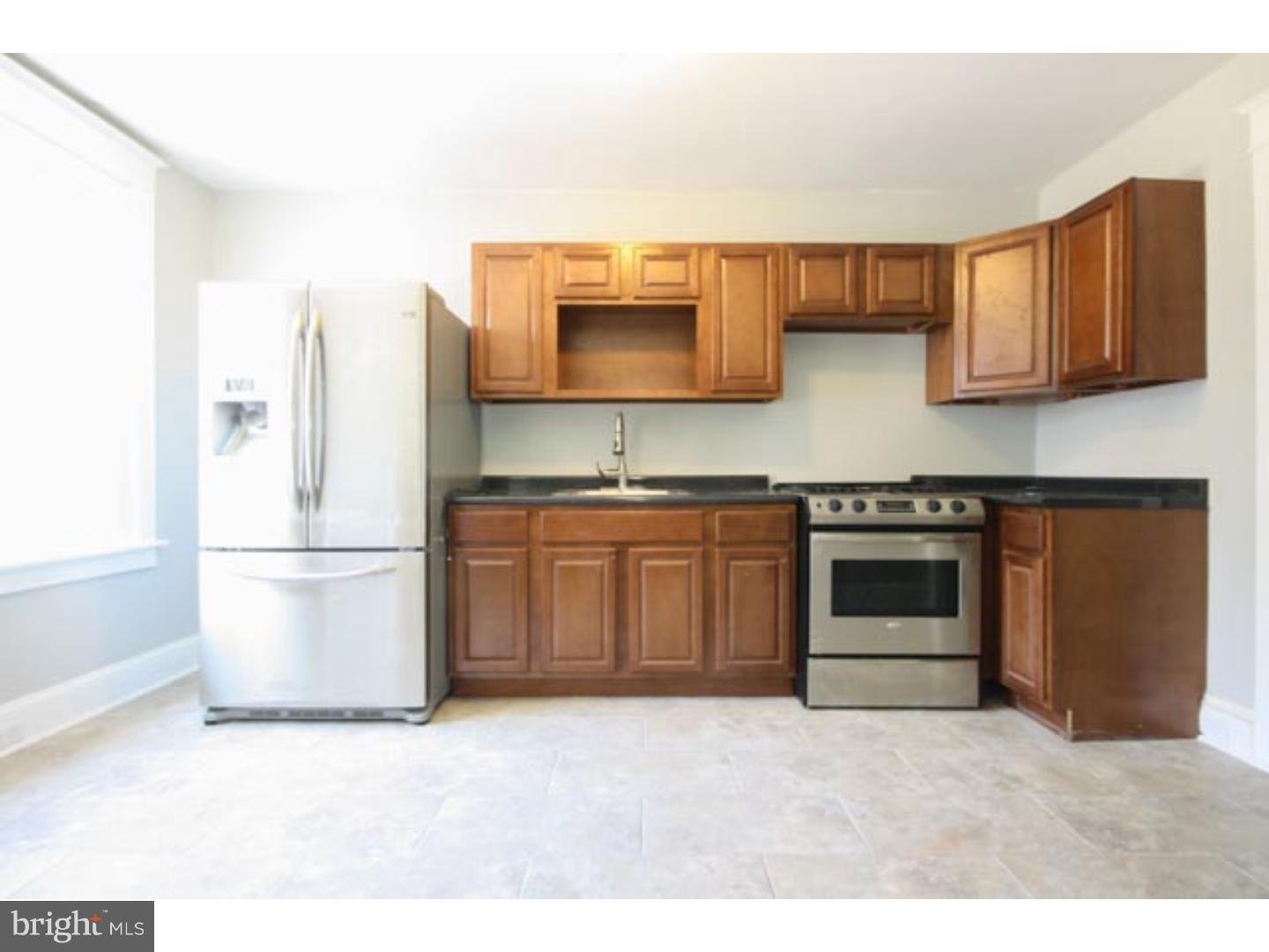 4652 Fernhill Road Philadelphia, PA 19144 - Photo 10 of 24 Kitchen