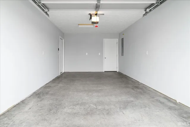 $194,950 | 1737 West Rose Court, Princeton, IN 47670