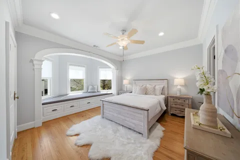 $1,995,000 | 607 East 15th Street, Houston, TX 77008