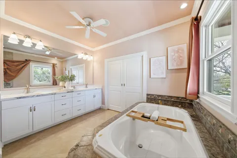 $1,995,000 | 607 East 15th Street, Houston, TX 77008