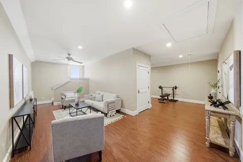 $1,995,000 | 607 East 15th Street, Houston, TX 77008