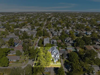 $1,995,000 | 607 East 15th Street, Houston, TX 77008