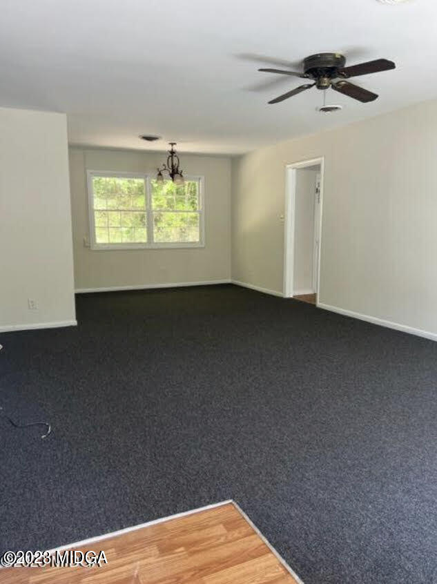 914 Glenbrook Road Macon, GA 31210 - Photo 8 of 10 Living & Dining