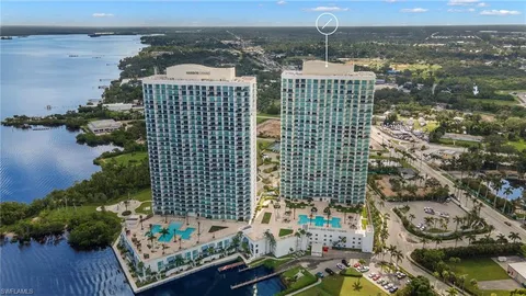 $284,000 | 3000 Oasis Grand Boulevard, Unit MPH6, Fort Myers, FL 33916