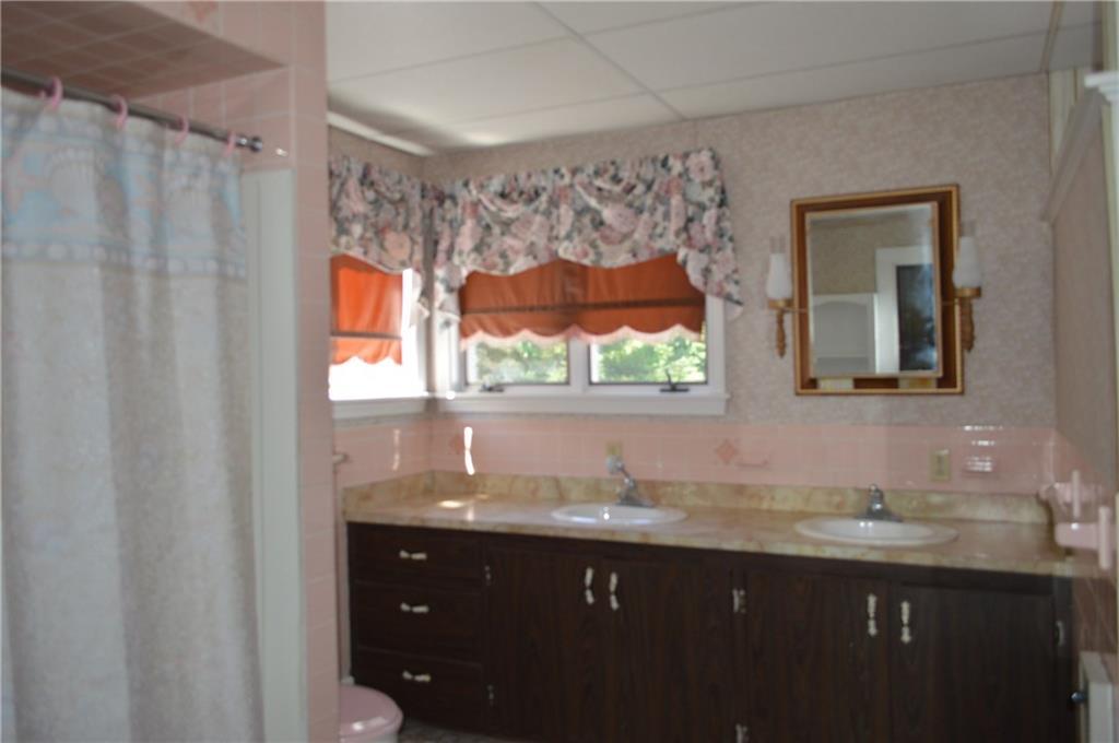 2911 Lee Road Lee, ME 04455 - Photo 10 of 35 Bathroom