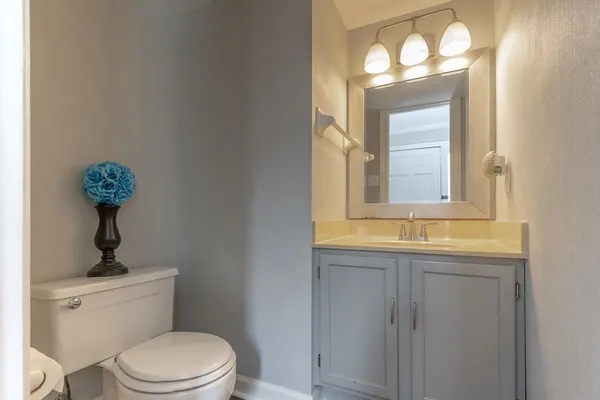 $240,000 | 3511 Barwood Circle, Memphis, TN 38122