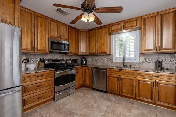 $240,000 | 3511 Barwood Circle, Memphis, TN 38122