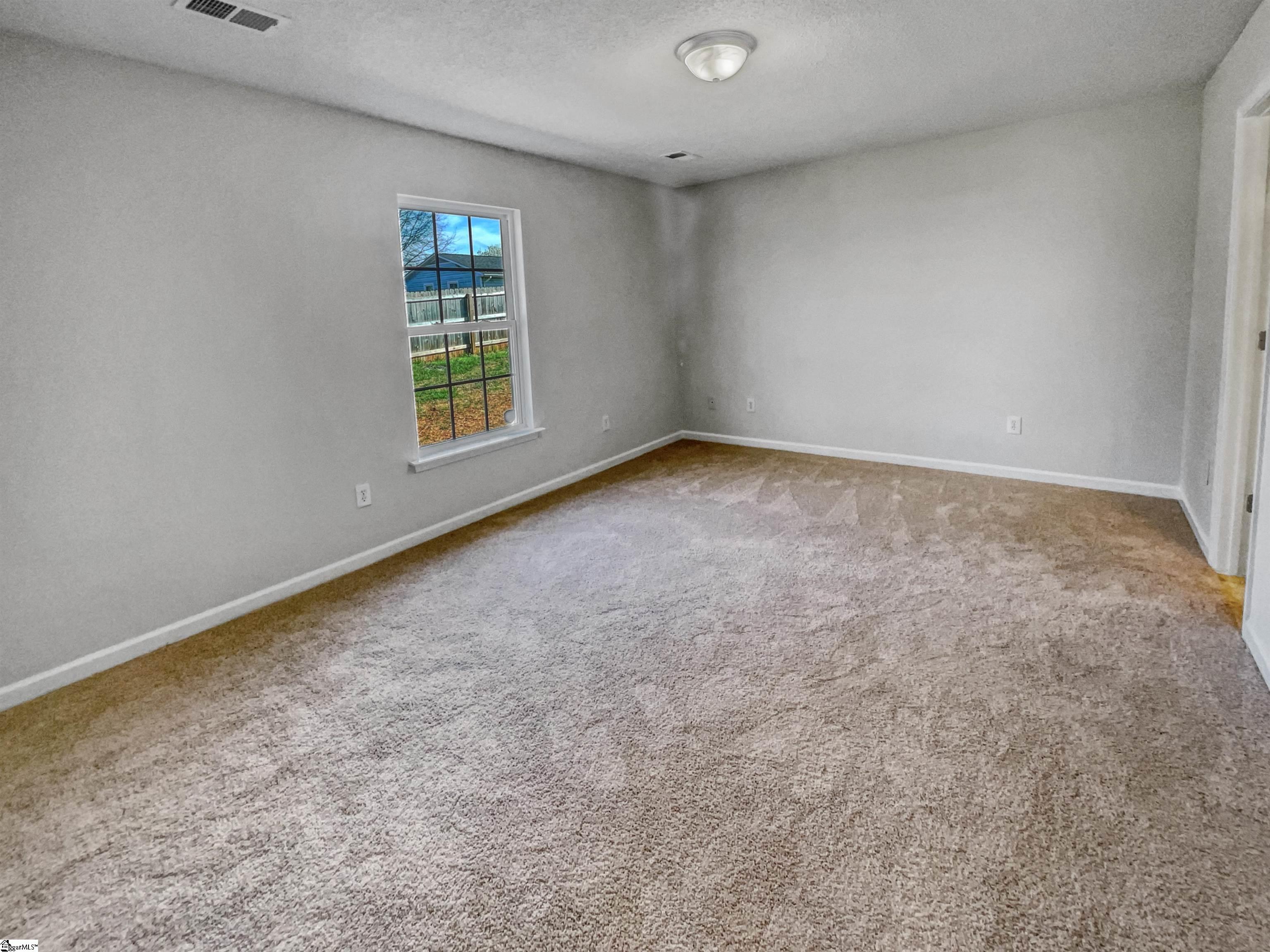 1057 Southfield Street Inman, SC 29349 - Photo 5 of 19 Gallery Image 5