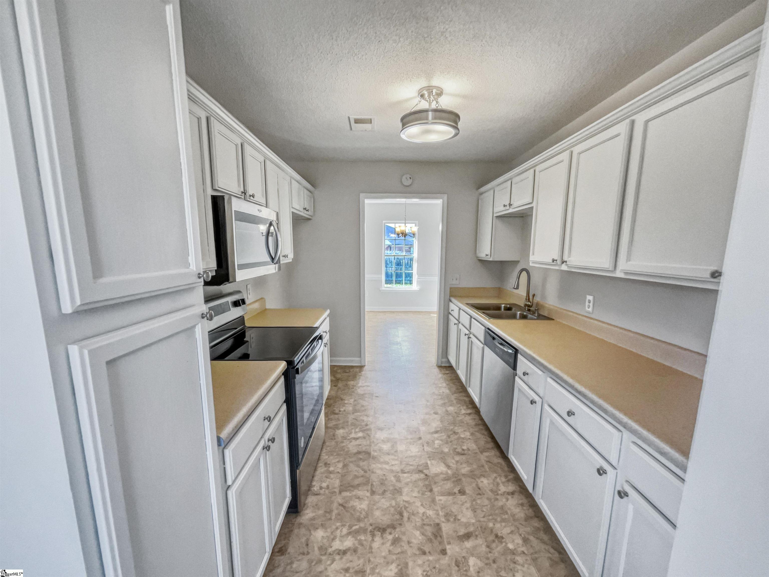 1057 Southfield Street Inman, SC 29349 - Photo 8 of 19 Gallery Image 8