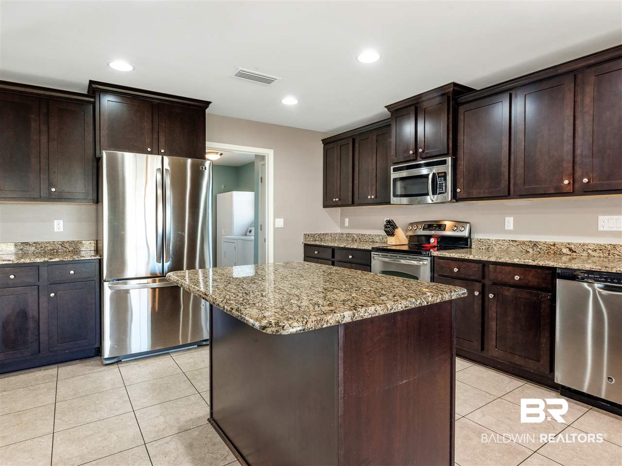 629 Harahan Lane Foley, AL 36535 - Photo 5 of 33 Copyright A. Norris 2018