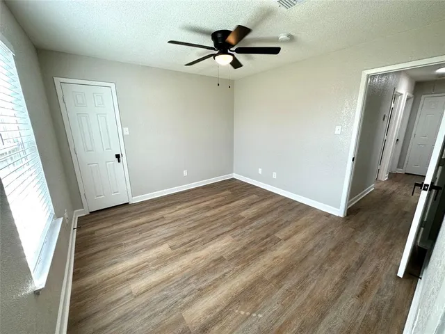 $1,775 | 901 Kingdom Circle, Waxahachie, TX 75167