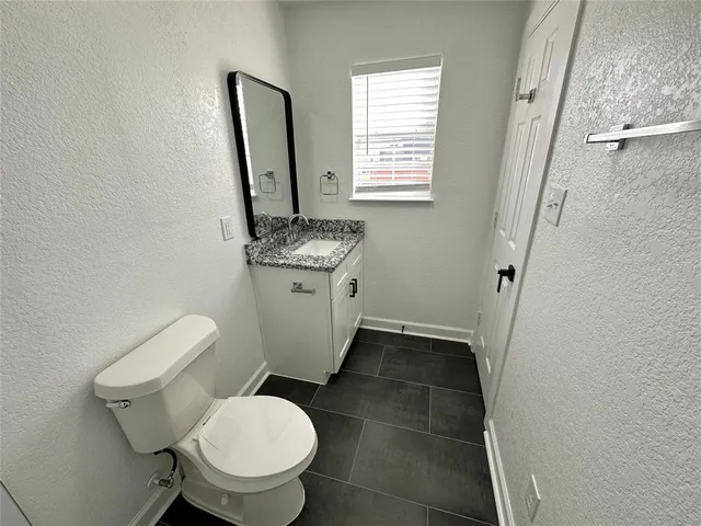 $1,775 | 901 Kingdom Circle, Waxahachie, TX 75167