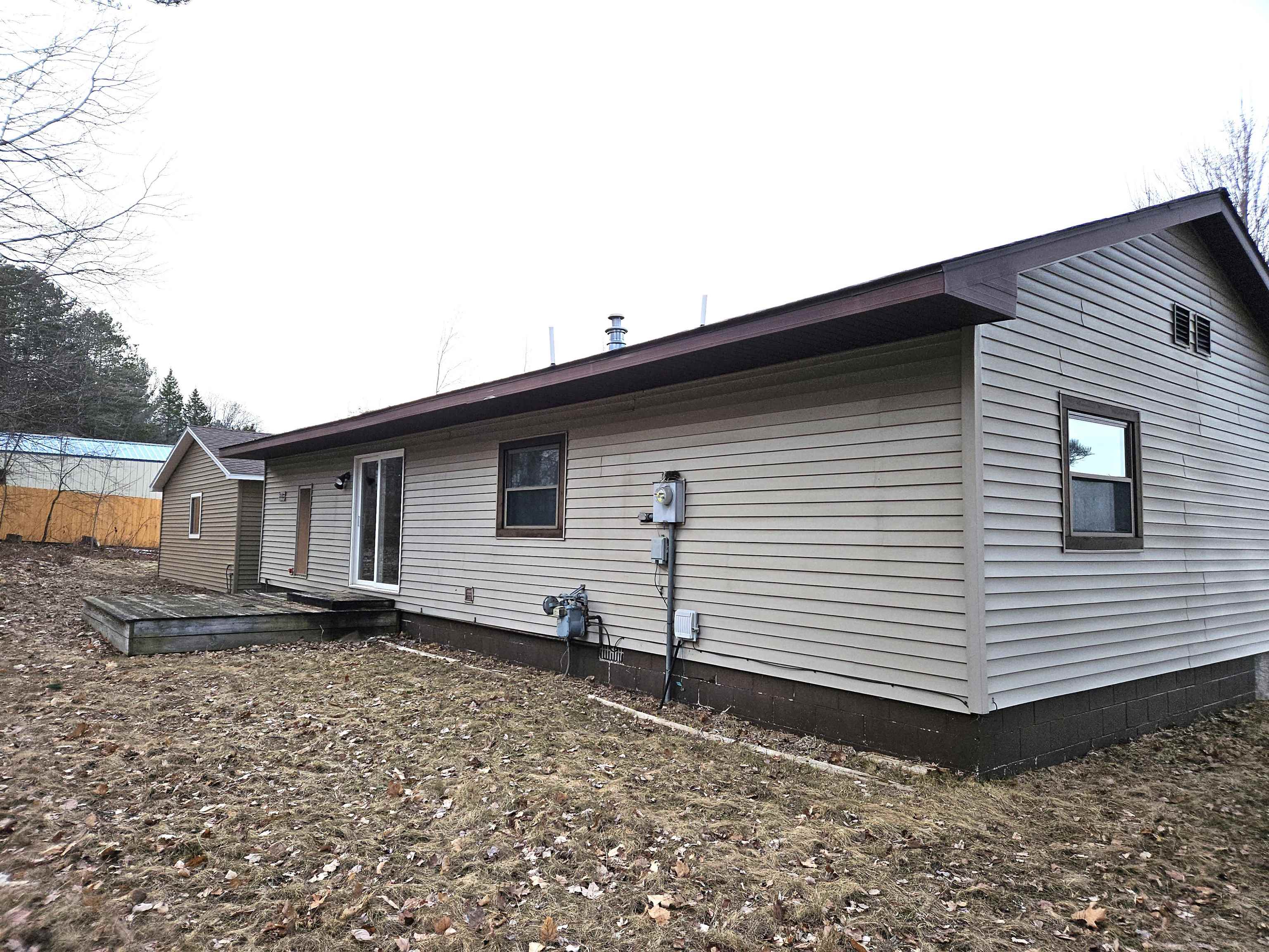 9832 Freedom Road Cadillac, MI 49601 - Photo 4 of 33