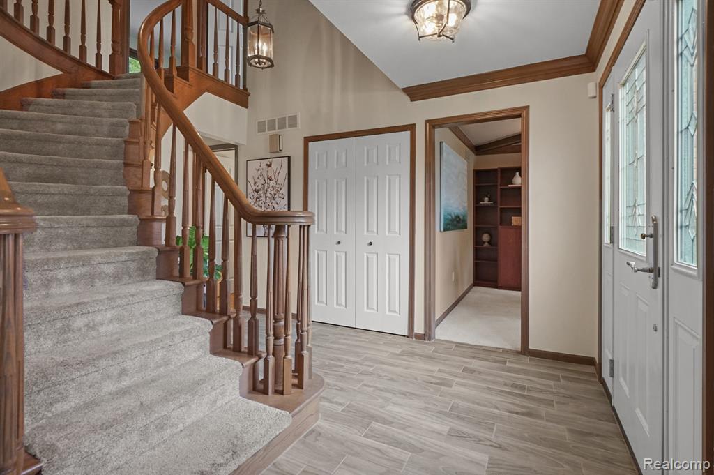 391 Silvervale Drive Rochester Hills, MI 48309 - Photo 5 of 27