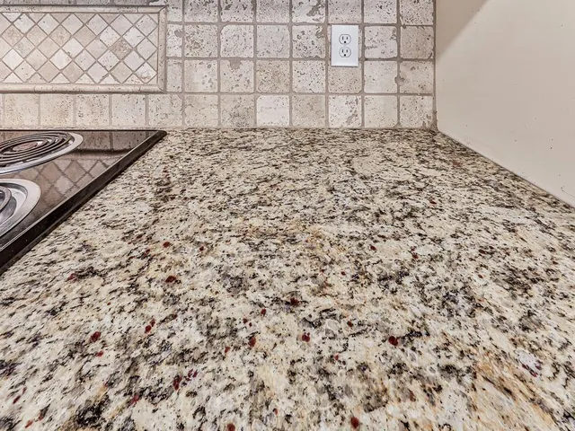 a view of a utility room