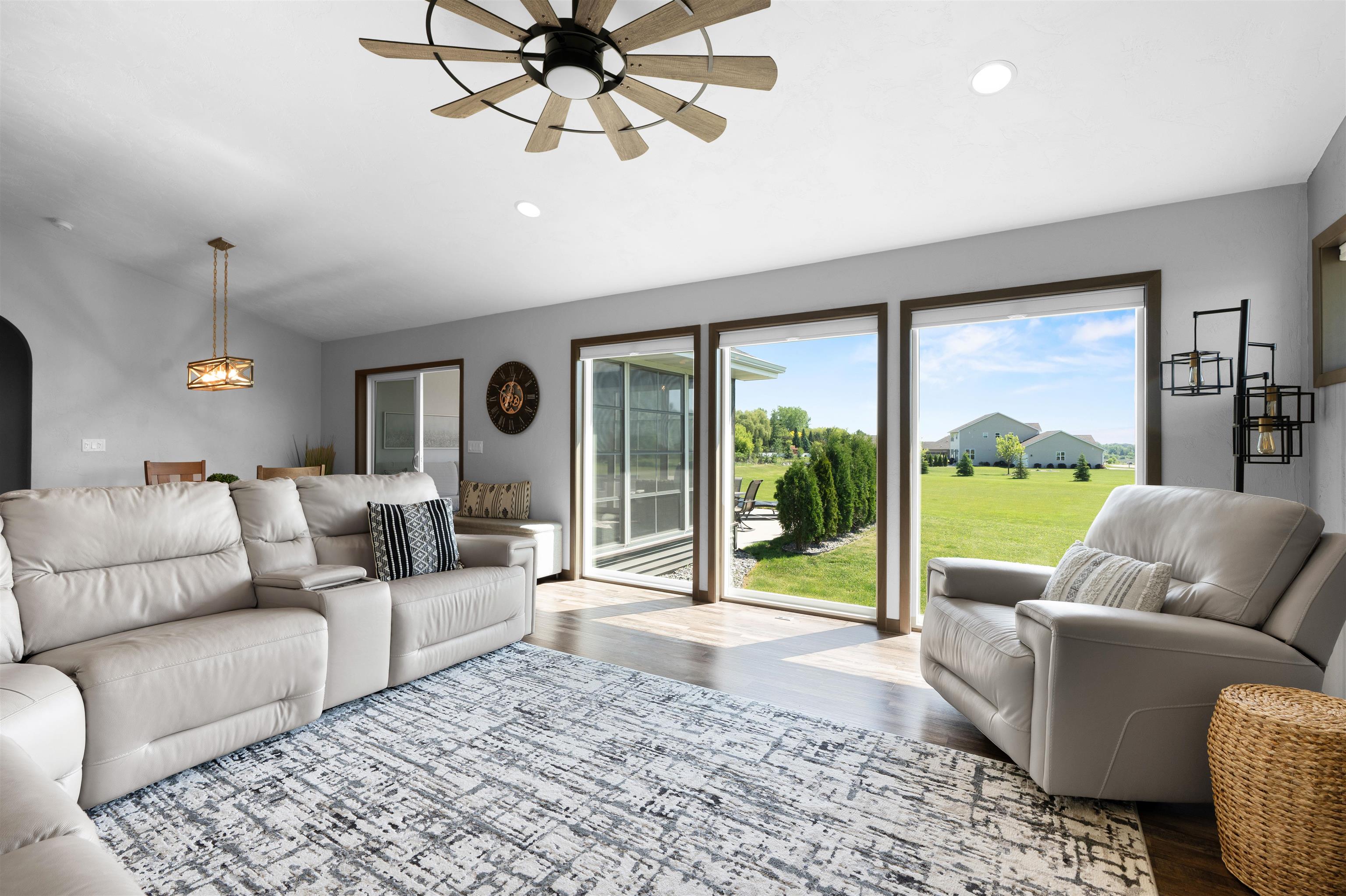 6636 Rustic Oaks Drive Winneconne, WI 54986 - Photo 19 of 77