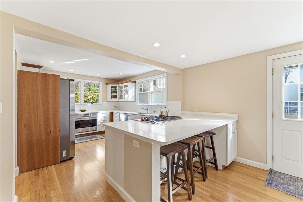 65 Spring Street Lexington, MA 02421 - Photo 8 of 31 Gallery Image 8