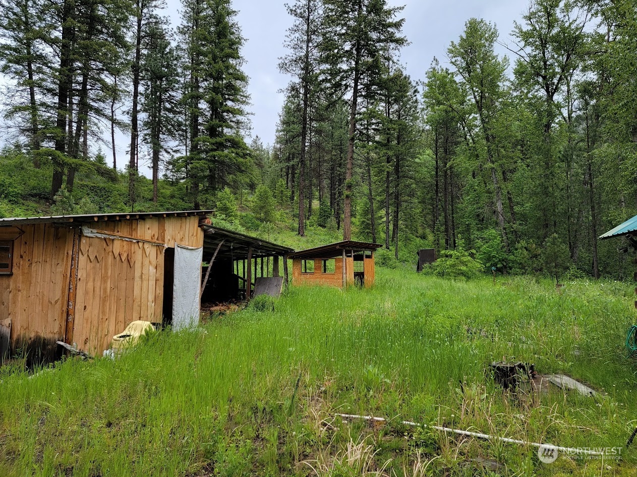 2510 East San Poil Road Keller, WA 99140 - Photo 15 of 38