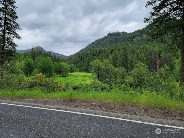 $385,000 | 2510 East San Poil Road, Keller, WA 99140