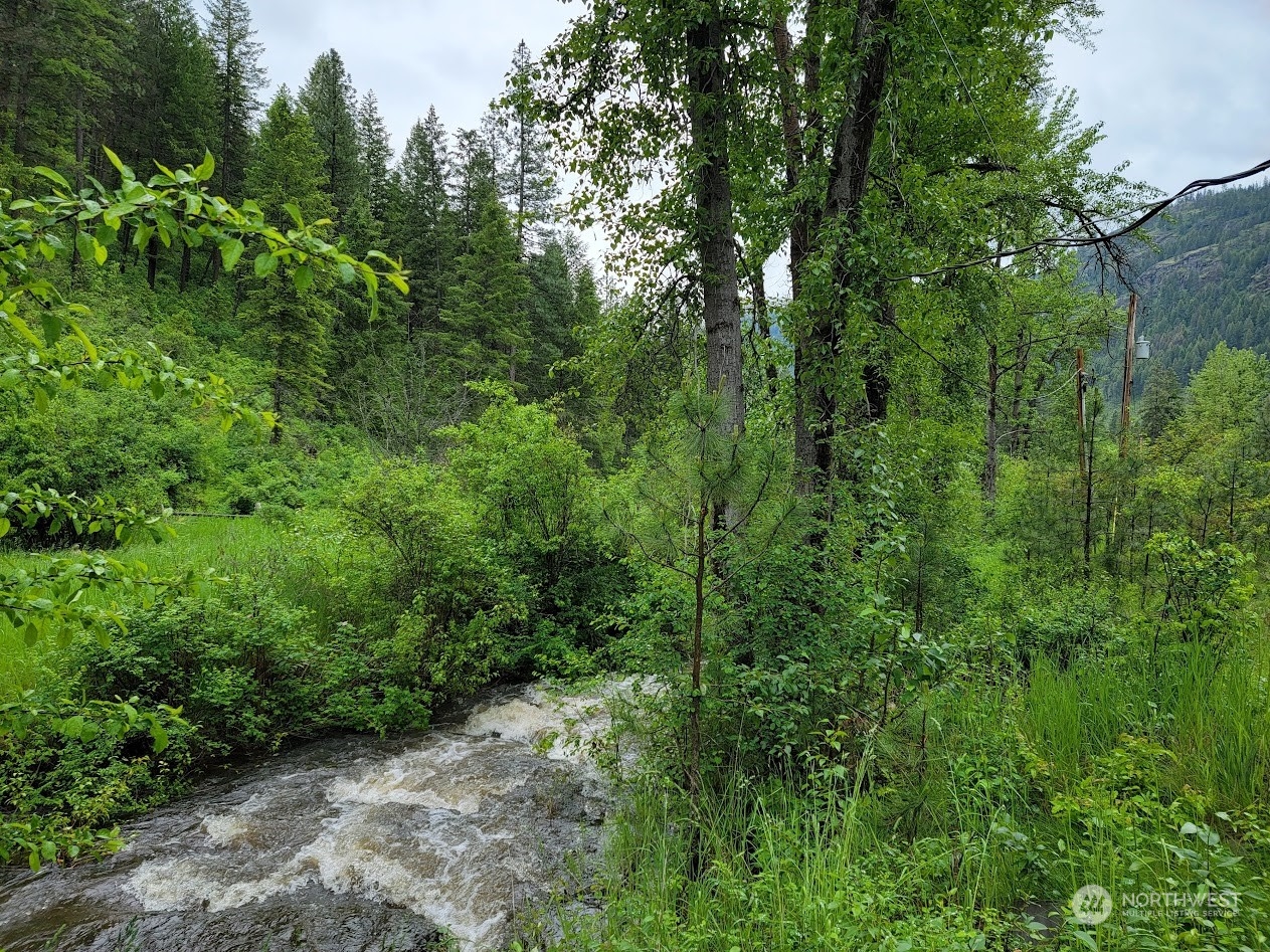 2510 East San Poil Road Keller, WA 99140 - Photo 37 of 38