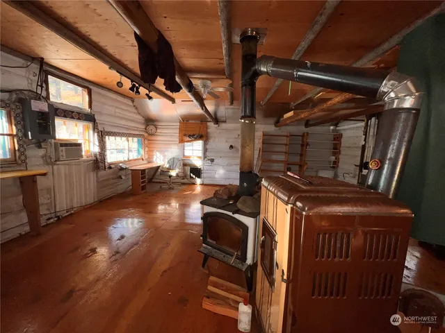 $385,000 | 2510 East San Poil Road, Keller, WA 99140