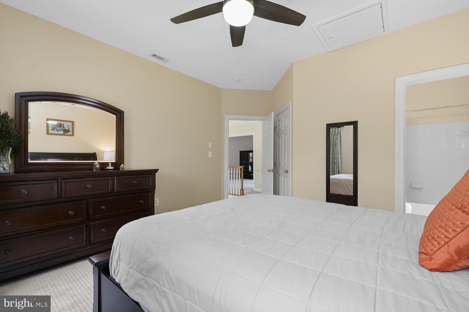 11005 Hunters View Road Ellicott City, MD 21042 - Photo 35 of 71 Bedroom