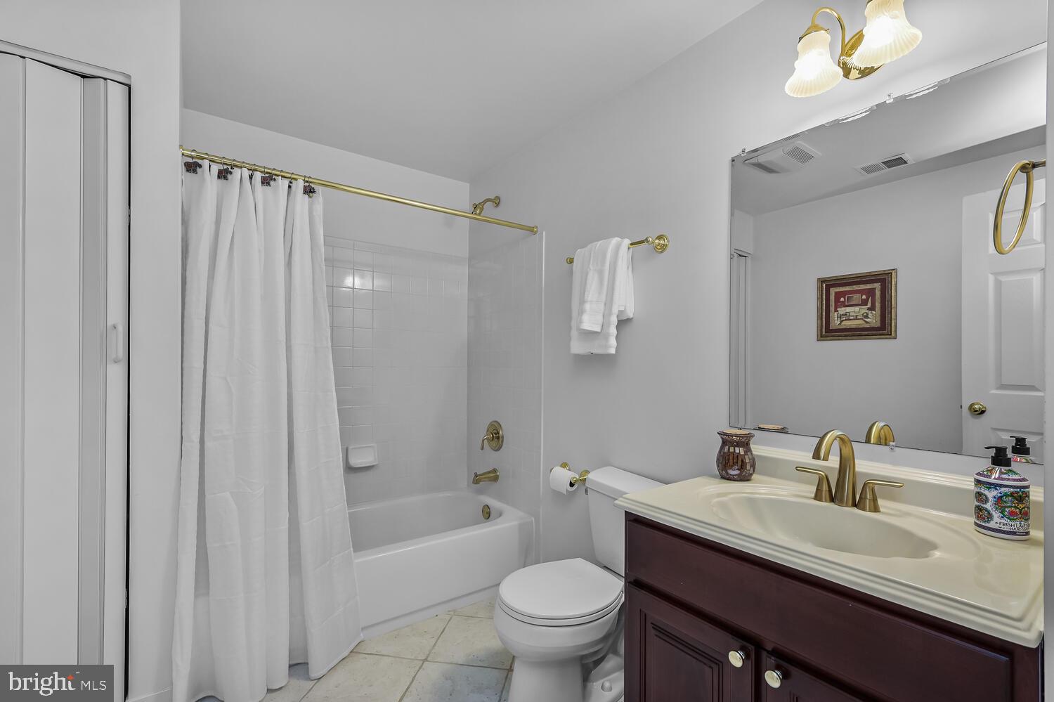 11005 Hunters View Road Ellicott City, MD 21042 - Photo 50 of 71 Full Bath