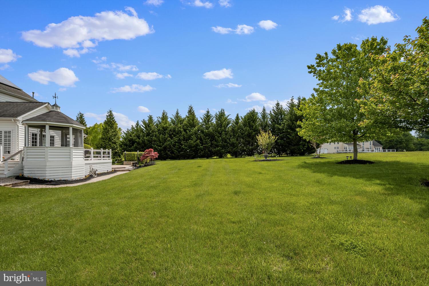 11005 Hunters View Road Ellicott City, MD 21042 - Photo 54 of 71 Landscaped Grounds