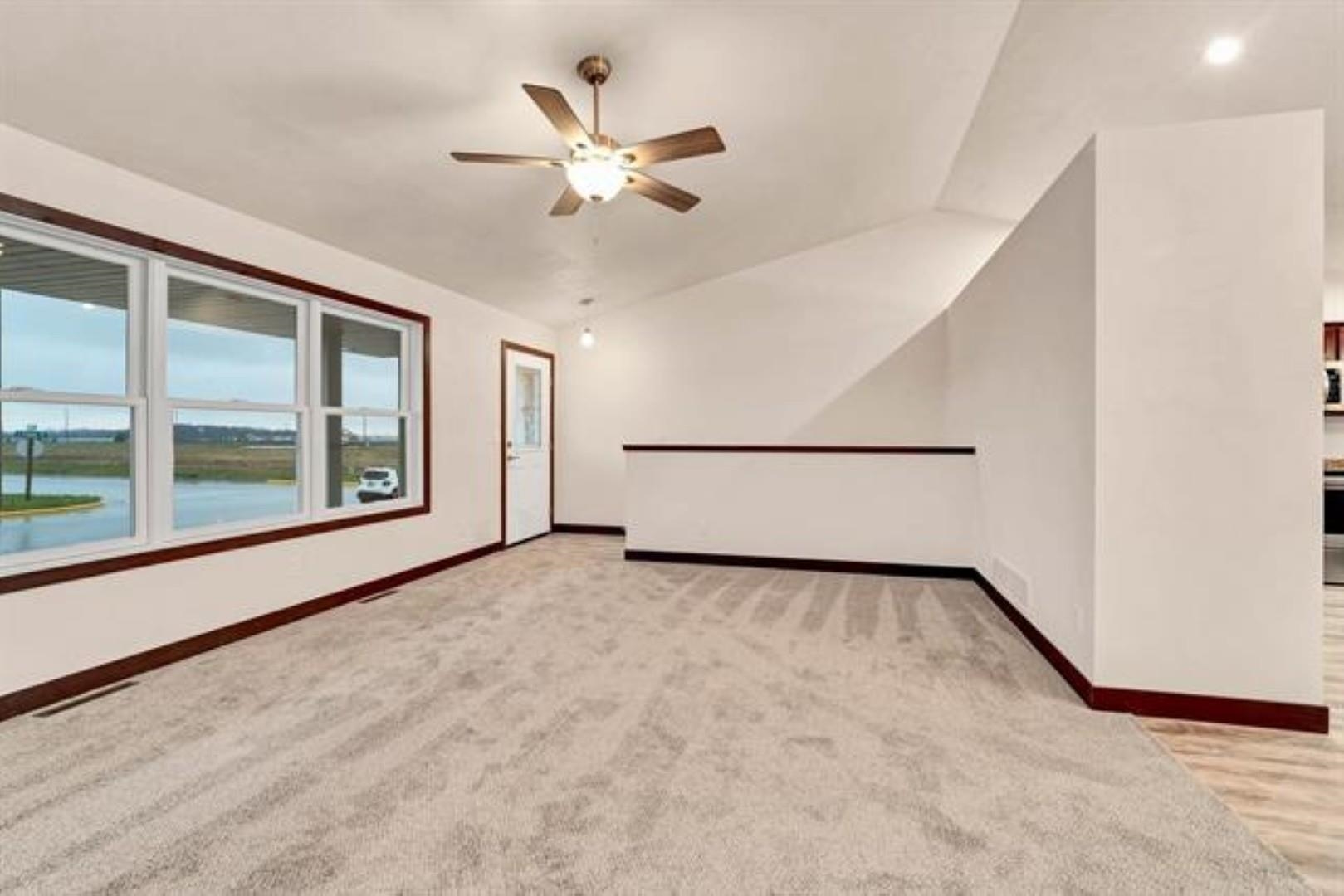 522 Rustic Ridge Drive Brillion, WI 54110 - Photo 5 of 20