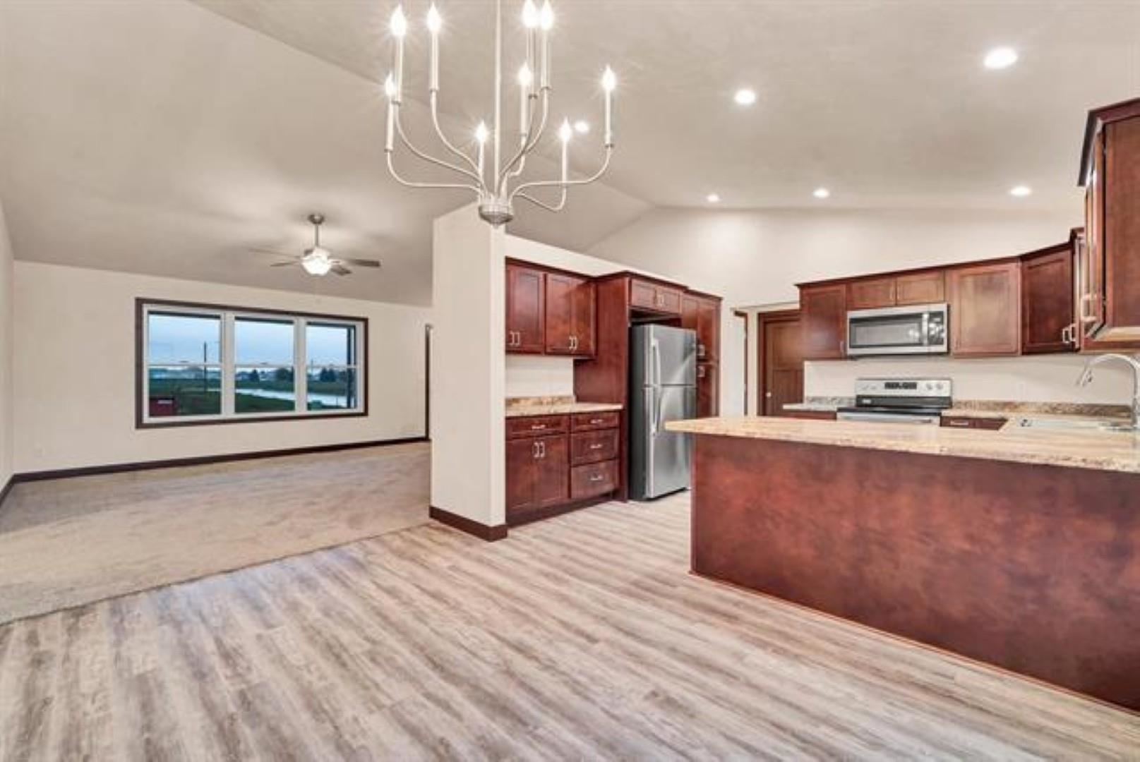 522 Rustic Ridge Drive Brillion, WI 54110 - Photo 9 of 20