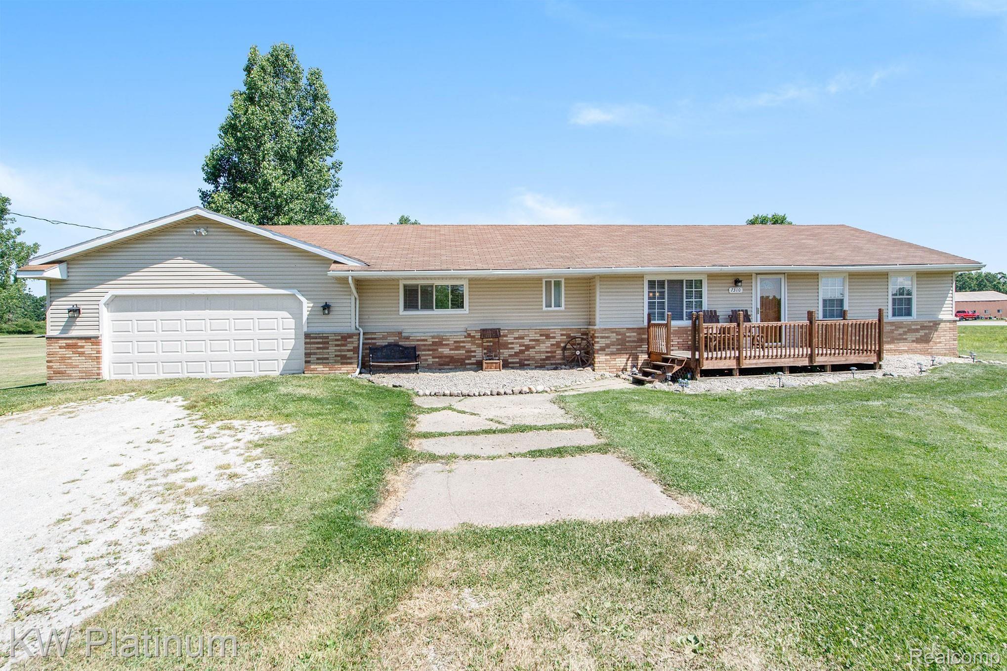 7310 Frith Road St. Clair, MI 48079 - Photo 3 of 30 BPG_3062.jpg